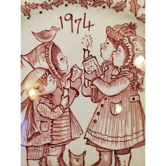 Vintage 1974 Royal Crownford Collectible Plate 8.5" Merry Christmas Transferware - Picture 3 of 11